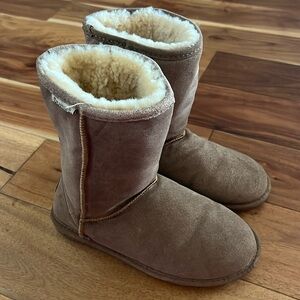 Bearpaw Brown Fuzzy Boots
